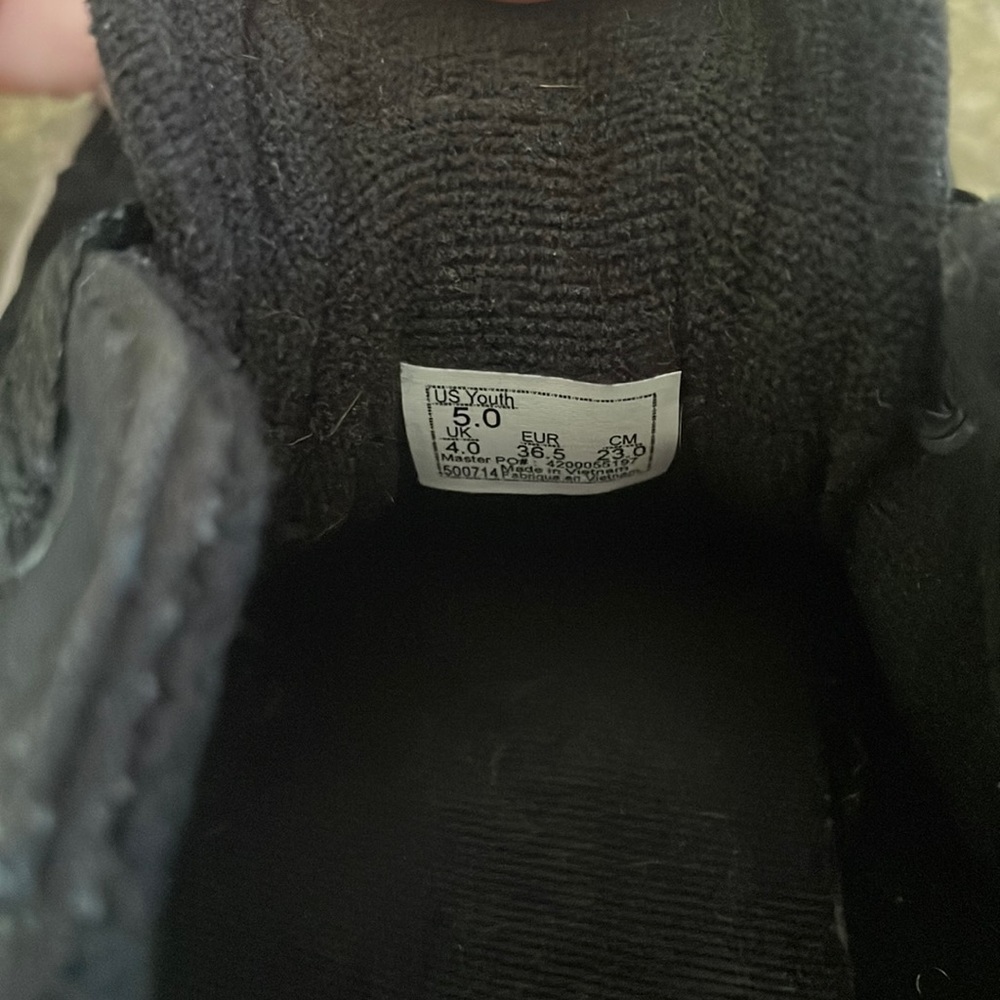 Vans - Picture 7 of 7
